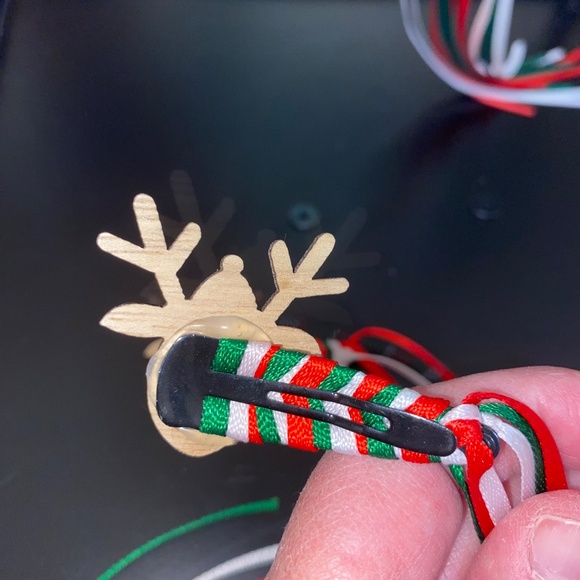 Reindeer Braided Barrette Clips - Picture 5 of 5